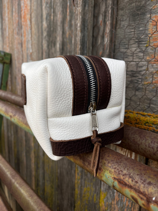 White Dopp Bag