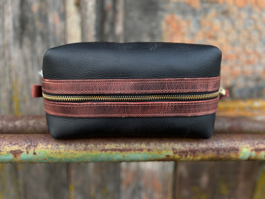 Black Dopp Bag